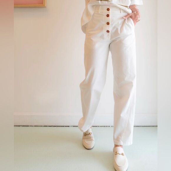 AVN Iris Trousers White Pants Buttons Luxury Italian Size‎ 42 Italy, 6 US - Picture 2 of 10
